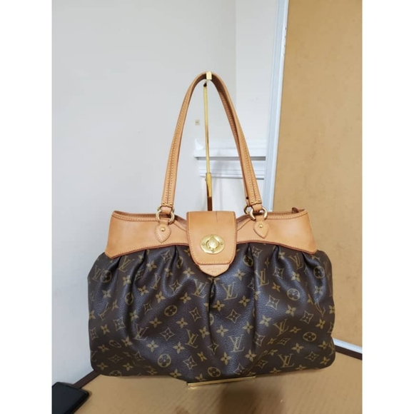 Authentic LOUIS VUITTON Monogram Boetie MM Bag - Picture 1 of 11